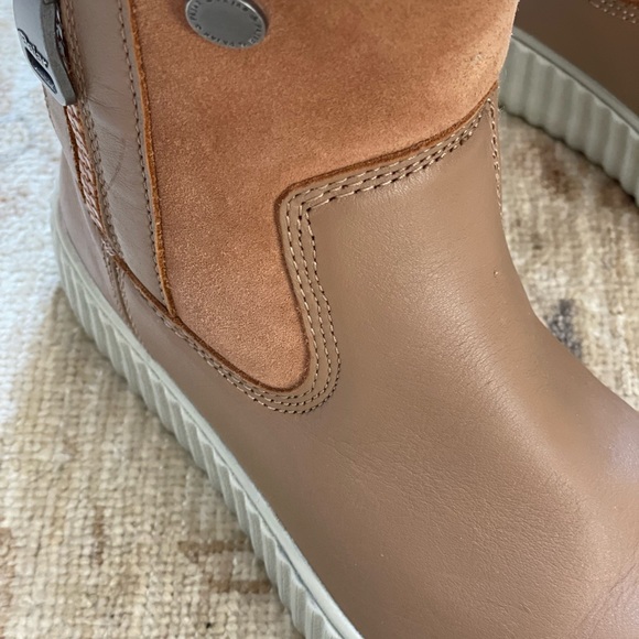 Pajar Side Zip, Wool Fleece Lined Boots in Camel Size 7-7.5 - Picture 2 of 16